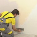 Изравняване на стени в сухи помещения