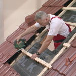 Монтаж на покривен прозорец на готов покрив